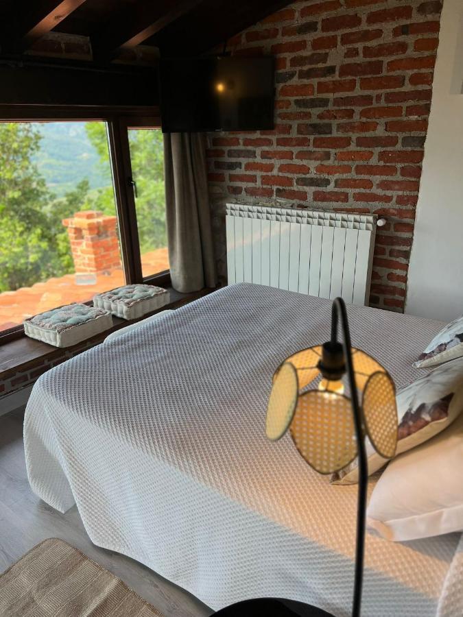 Apartamentos La Cabana Del Cerro Alto Бесенья Экстерьер фото