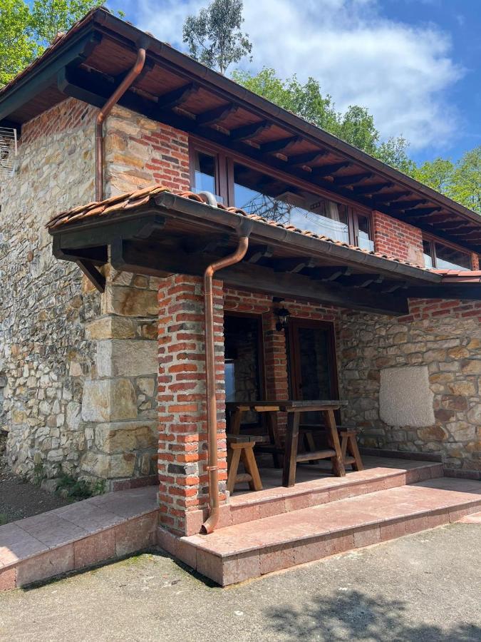 Apartamentos La Cabana Del Cerro Alto Бесенья Экстерьер фото