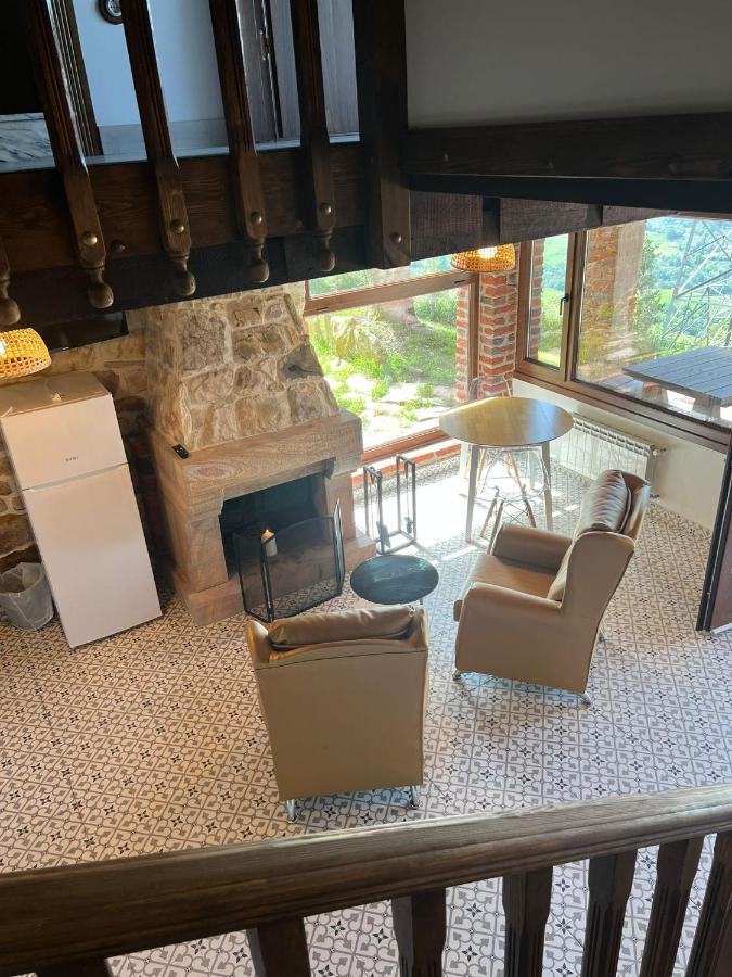 Apartamentos La Cabana Del Cerro Alto Бесенья Экстерьер фото